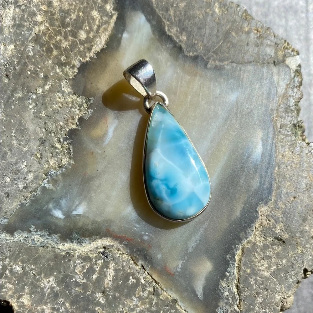Genuine Larimar Gemstone, 925 Sterling Silver Pendant - Picture 8 of 15